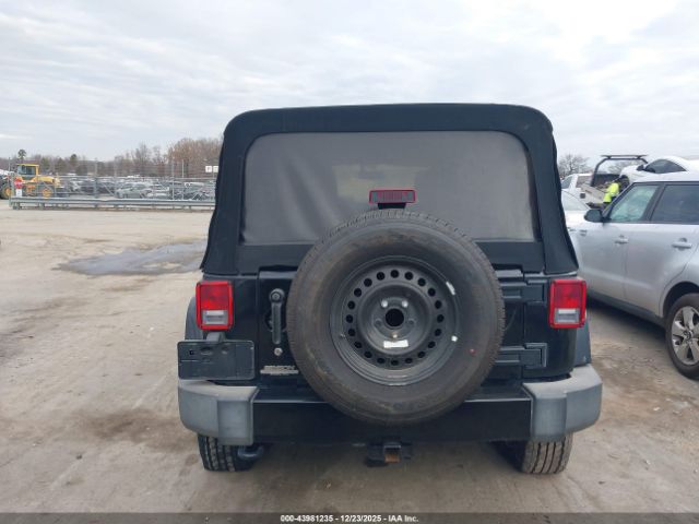 Jeep Wrangler Sahara 4x4 Image 3