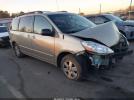 Toyota Sienna Le Image 1