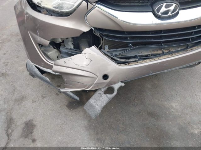 Hyundai TUCSON Limited Image 14