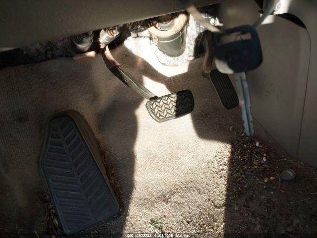 Toyota Sienna Le Image 14